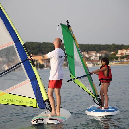 Mobilheim Andrea Wunderschoene Ferienwohnung Direkt Am Meer Jezera Eksteriør billede
